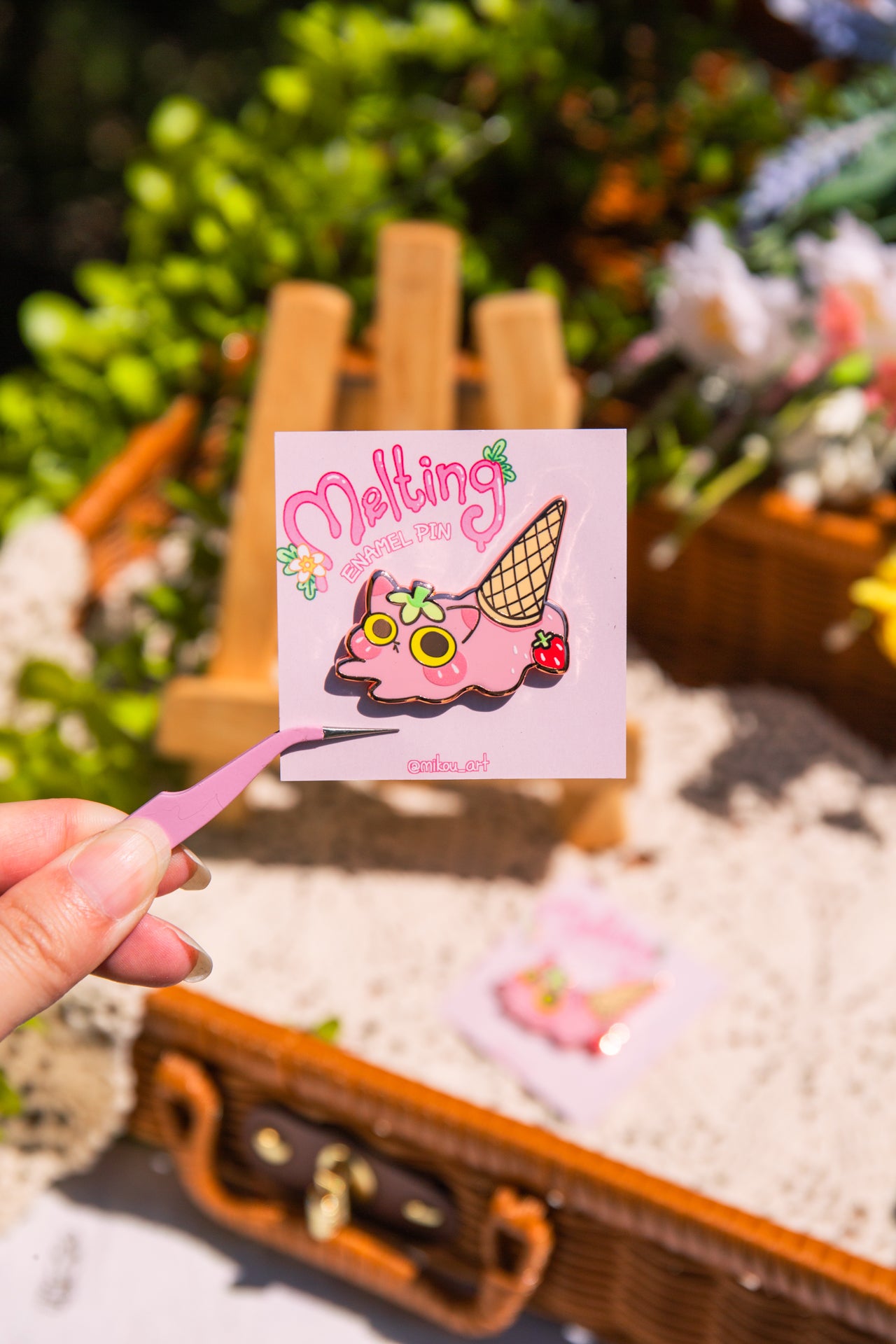 Melting Strawberry Ice Cream Cat Enamel Pin | Liquid Cat Serie | Mikou Original Art