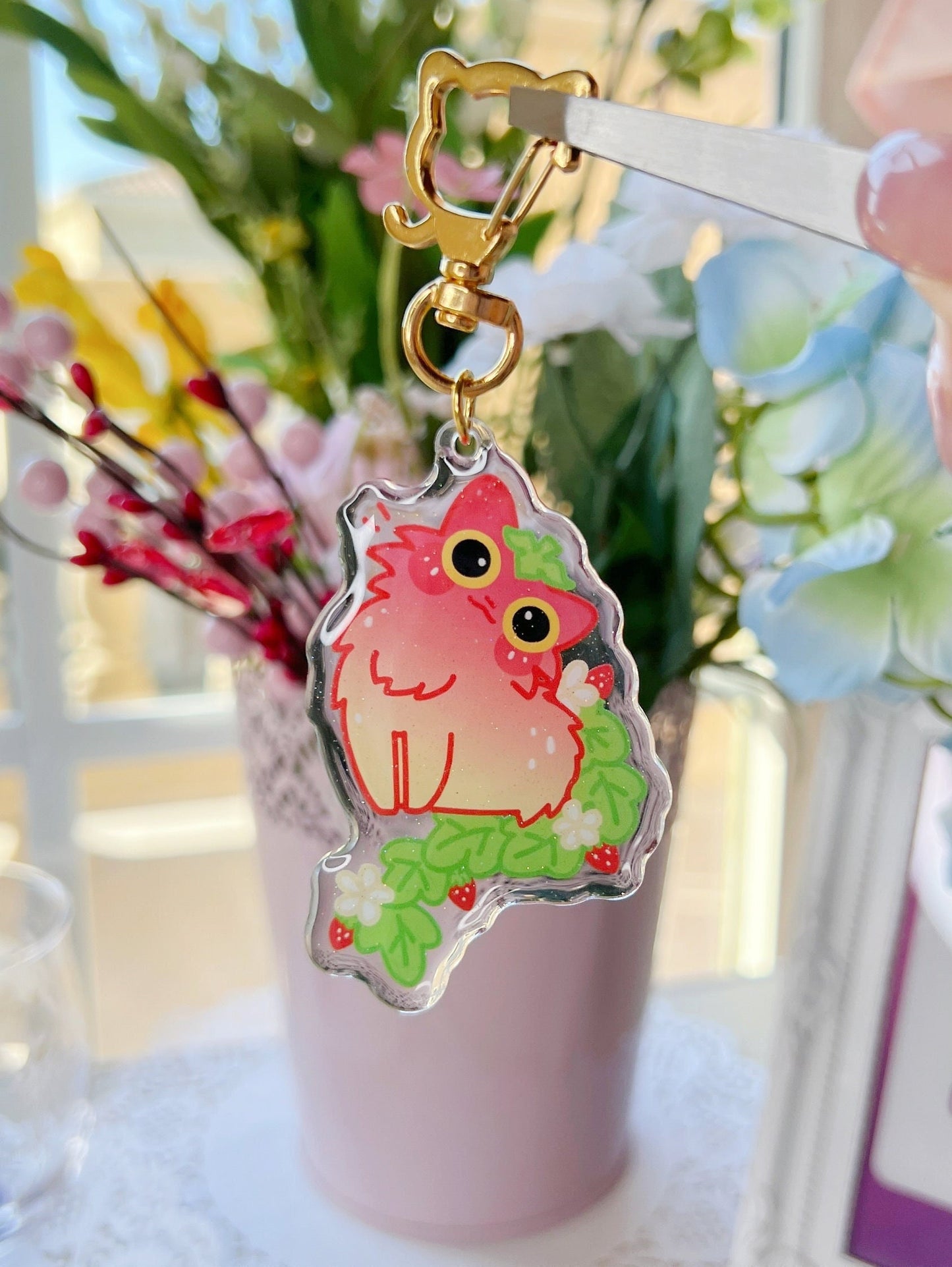 Cute Staring Strawberry Cat Epoxy Acrylic Keychain/Charm | Mikou Original Art