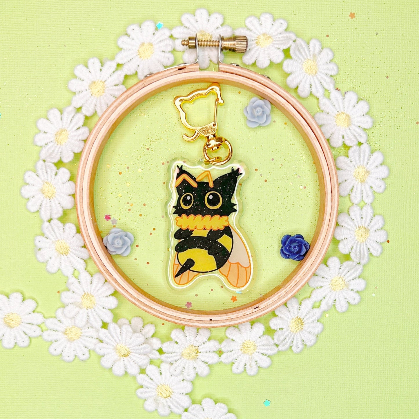 Cute Bee Black Cat Epoxy Acrylic Keychain/Charm | Mikou Original Art